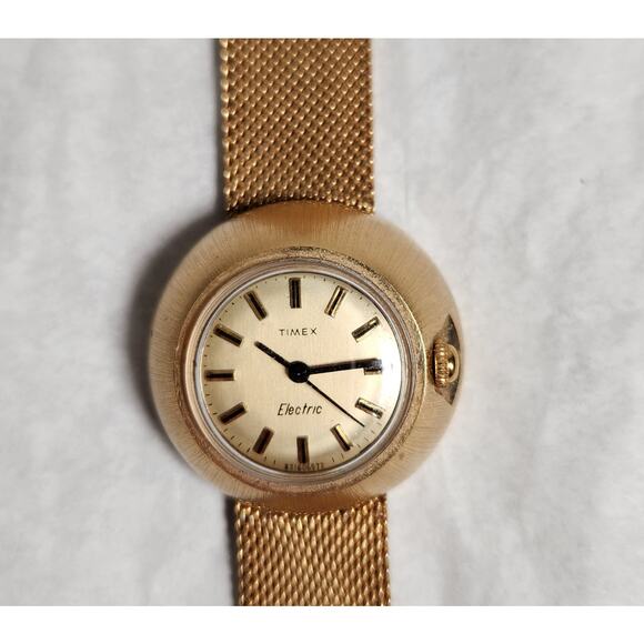 Rare Timex Electro Dome Gold Tone Women\'s Watch Vintage Pre-owned main image 7